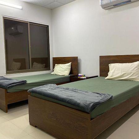 • Faizi Furnished Apartments Faisalabad Luaran gambar